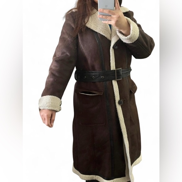 Vinatage Brown suede faux fur coat with leather belt - Picture 3 of 6